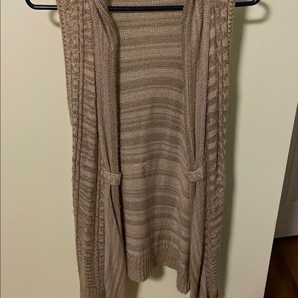Women's Tan Sleeveless Sweater Vest size Large - Picture 3 of 6